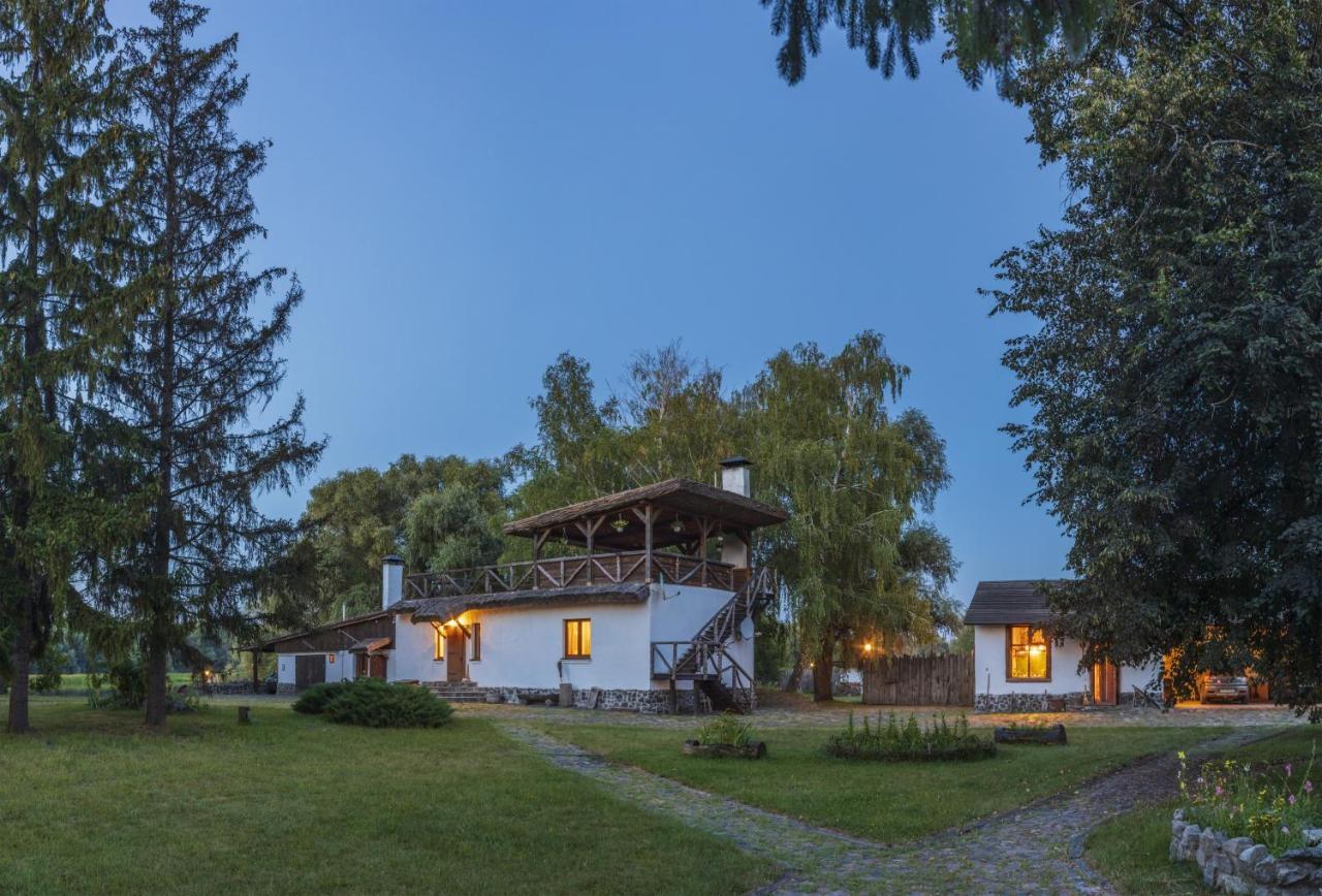 Гостинний Двір На Хуторі Хрещатик Extérieur photo