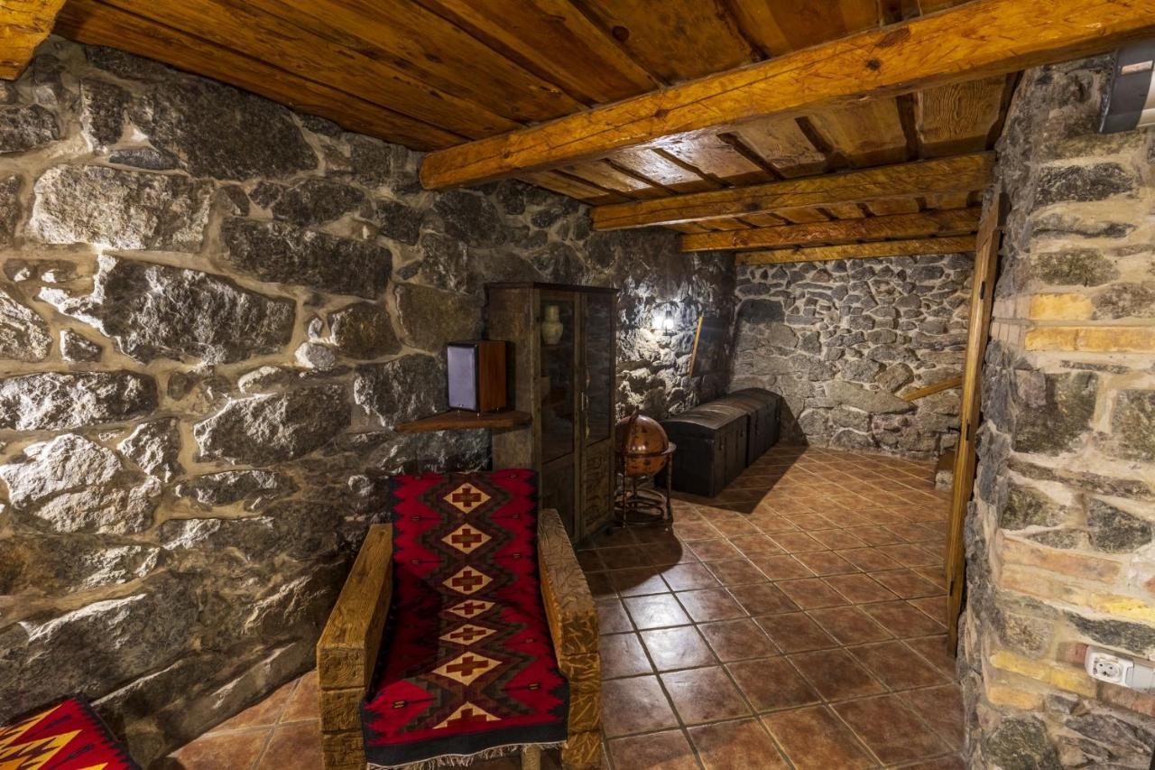 Гостинний Двір На Хуторі Хрещатик Extérieur photo