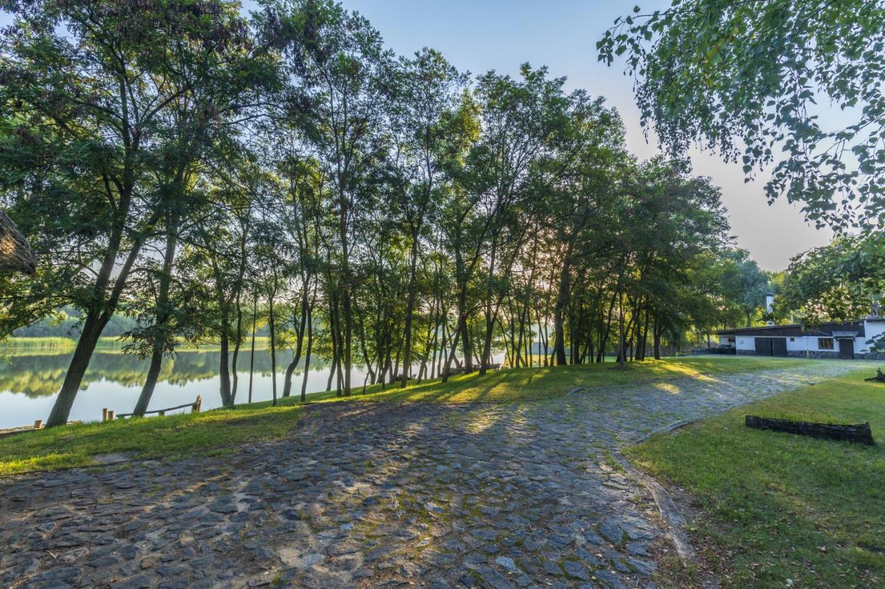 Гостинний Двір На Хуторі Хрещатик Extérieur photo